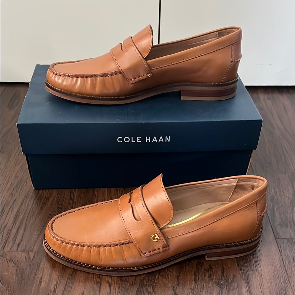 Like New Cole Haan Pinch Penny Loafer Size 7 in Pecan